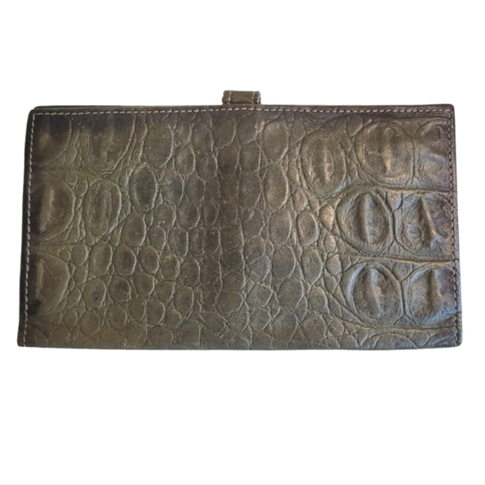 LJ Simone NY Faux Crocodile Leather Women's Wallet Green